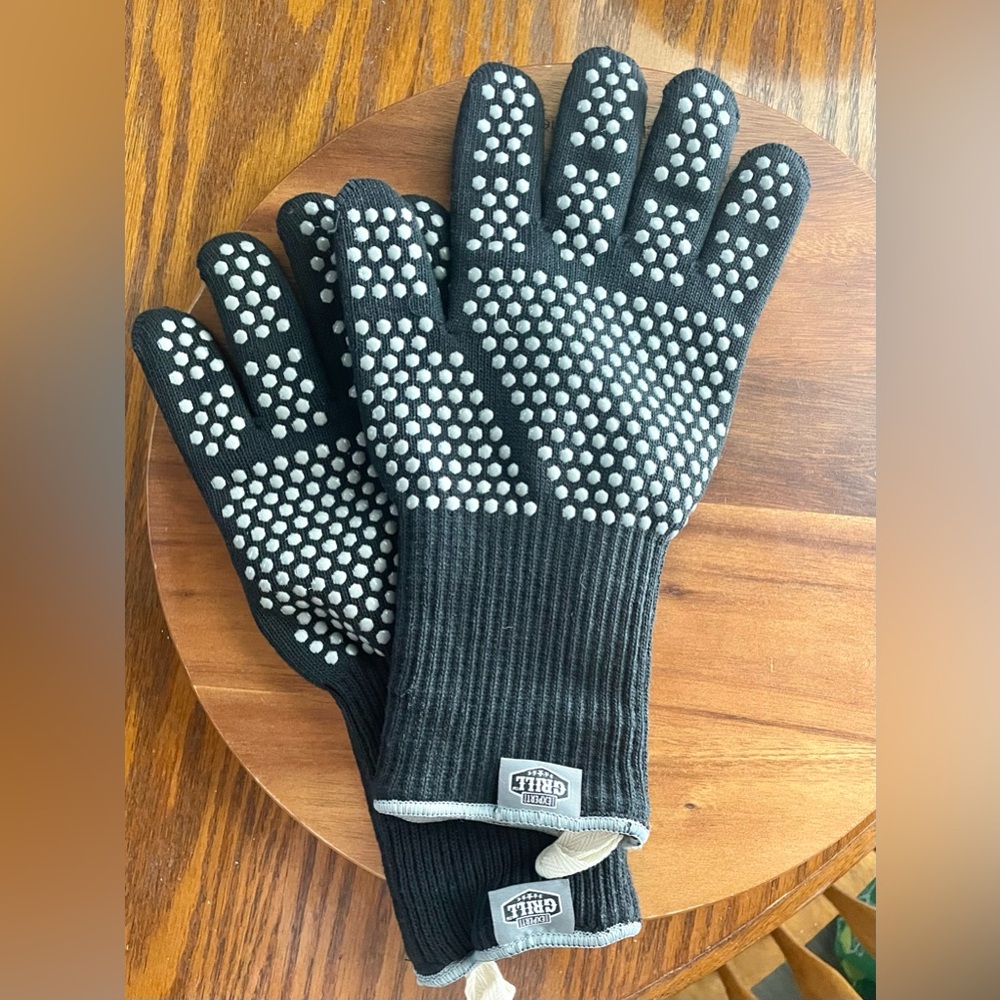 Expert Grill Grilling Gloves - Heat Insulated - Heat Resistant - Soft - Non-Slip
